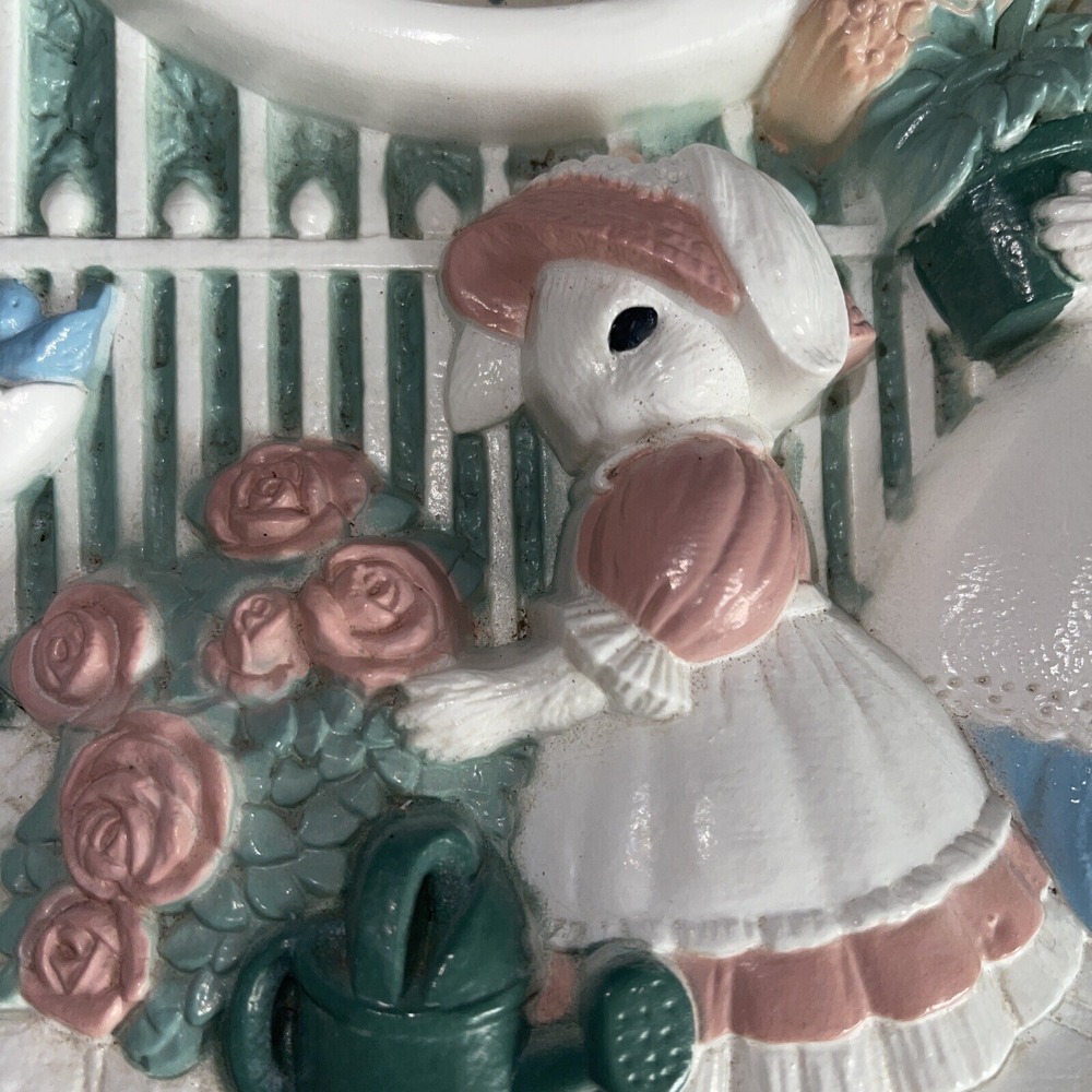 Homco Quartz Bunny Rabbit Garden Scene Mantel Clock Pink Roses Gate - Picture 8 of 16